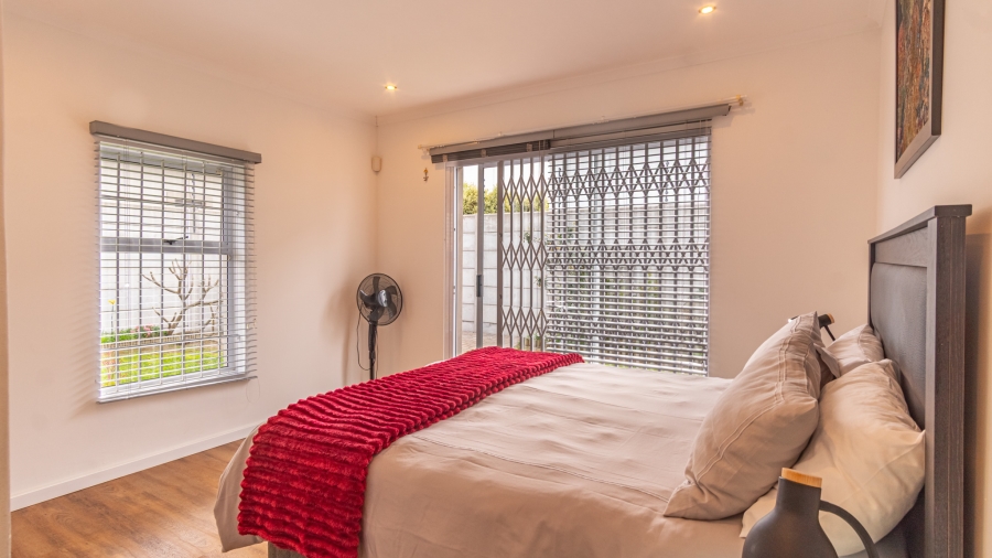 3 Bedroom Property for Sale in Parklands North Western Cape